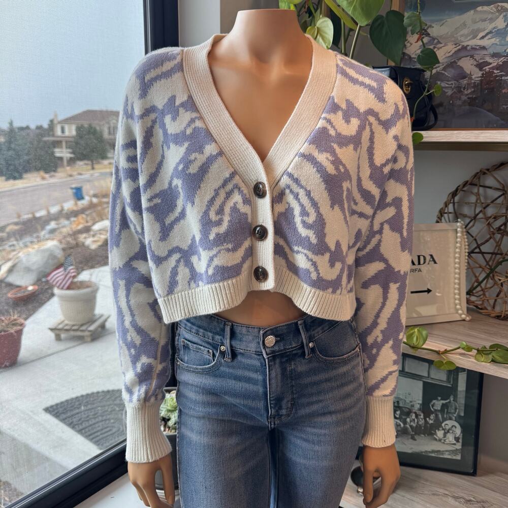 Arizona Jean Co. Purple & Ivory Knit Cropped Button Front Cardigan, Medium